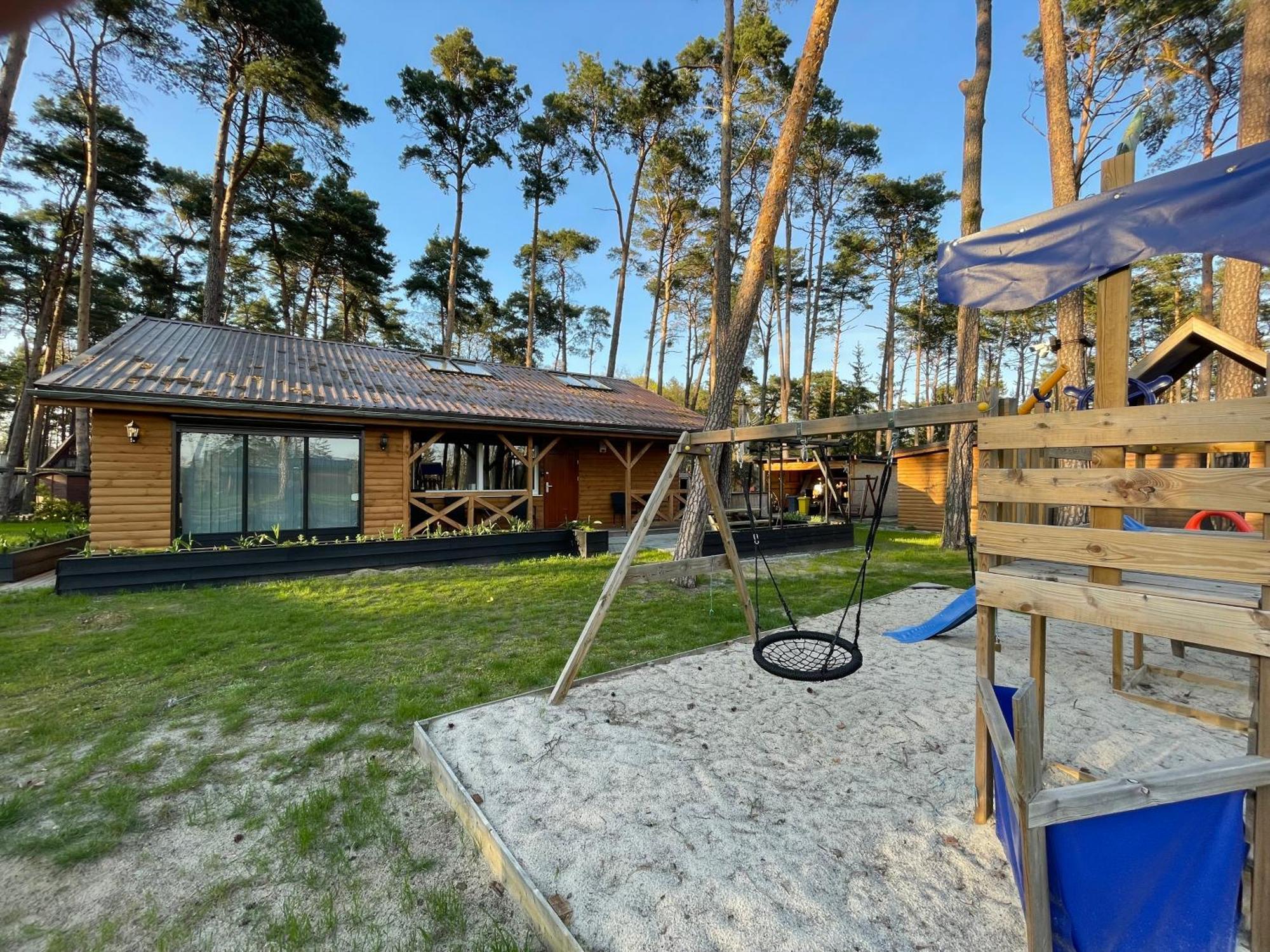 Debowy 1 Holiday home Lubniewice